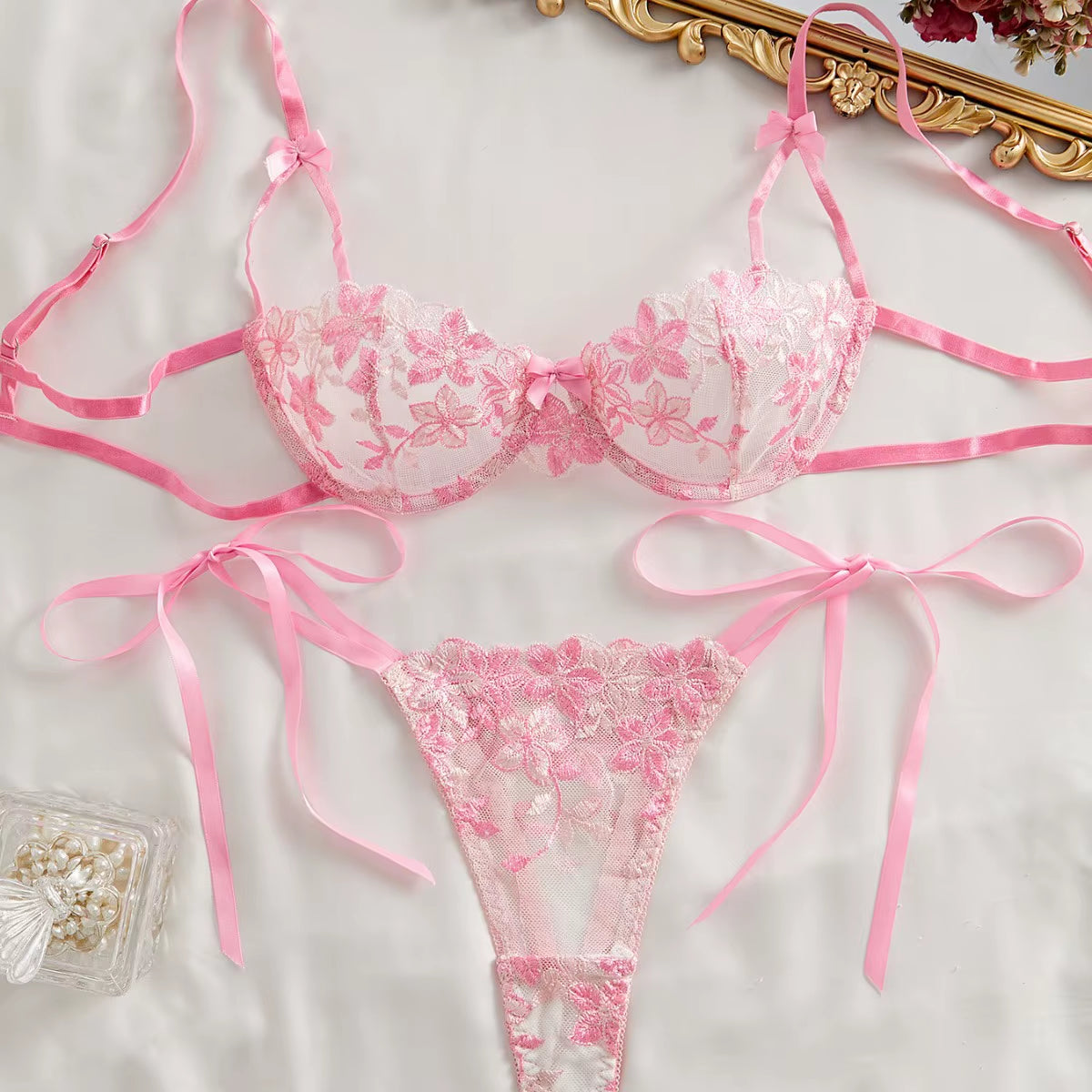 Sexy Lingerie Set Women Embroidery Flower Half Cup Bra Brief Lace Underwear Thong Seamless See through New Exotic Set 1544
