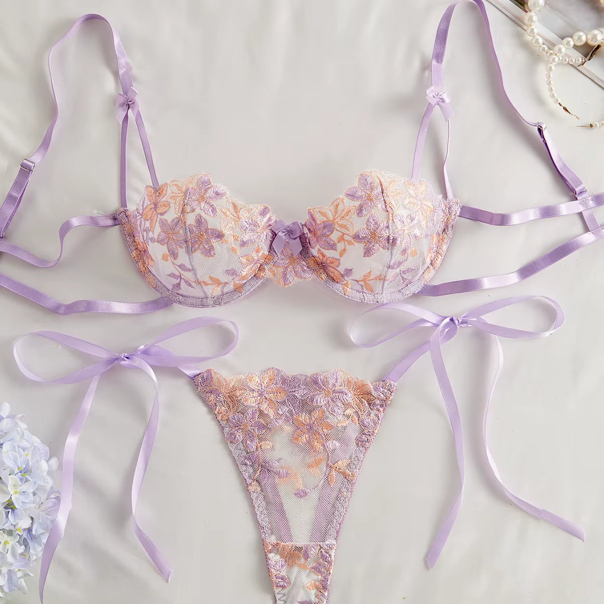 Sexy Lingerie Set Women Embroidery Flower Half Cup Bra Brief Lace Underwear Thong Seamless See through New Exotic Set 1544